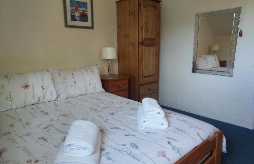 Farm Stay with animal experiences, 30 minutes to Exmoor & Beaches, Pet friendly, Outdoor heated pool, Games barn, fast WiFi and parking - Photo 61