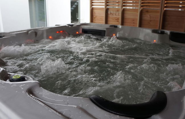 Modern Holiday Home in Zottegem with Hot Tub - Foto 17