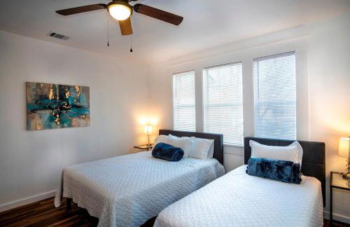 Downtown View Cozy 2br/1ba Home Sleeps 8 - Foto 16