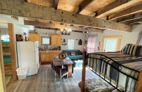 The Cedar House at Creekside Camp & Cabins - Foto 24