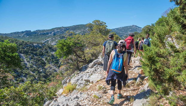 Trekking a Cala Luna