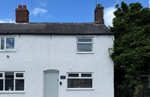 Cottage - Sleeps 4 - Pets Ok - Garden - Parking - Foto 6