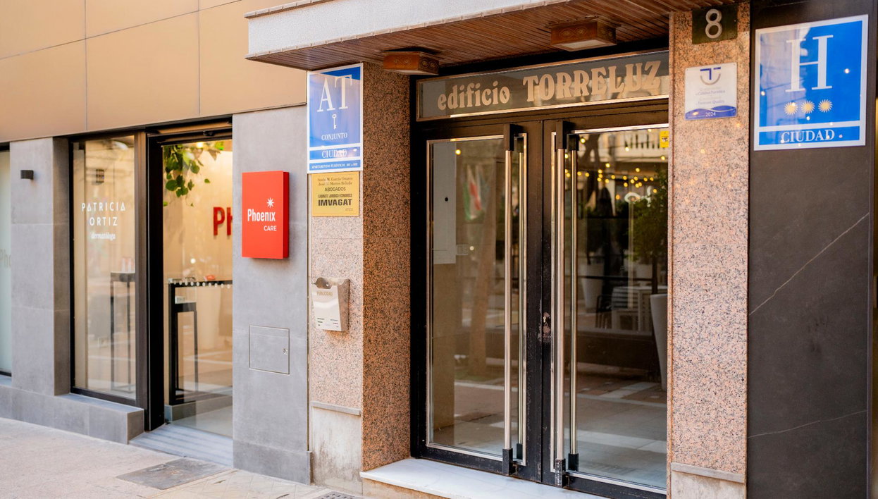 Torreluz Aparthotel - Foto 1