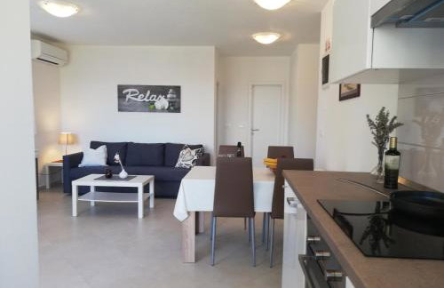 Apartments Oleander Lovrečica-residence with pool - Photo 25