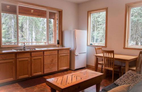 Charming Cabin Rental Surrounded by Chugach National Forest, Alaska - Photo 3