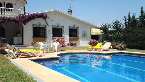 Spectacular Andalusian Villa Linda Vista Playa - Big Private Pool, BBQ & 2 Parking - Photo 2, Garden, sunbed, Garden view