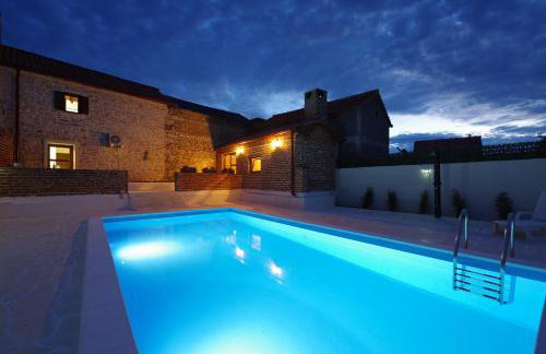Villa Dora with private pool - Photo 10