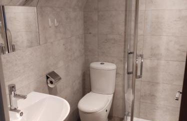 Milton House - Photo 12