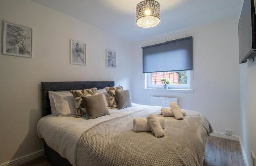 The Larky - Modern 2 Bed Cottage in Larkhall - Photo 4