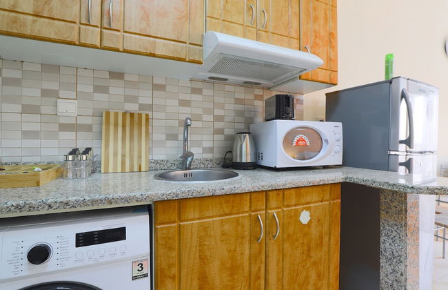 OYO 264 Home Cordoba Palace 607 Studio - Photo 10