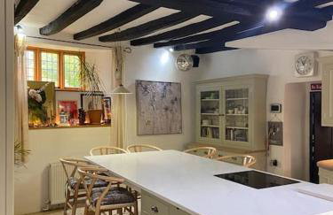 The Old Mint House F1 Silverstone Racetrack - Foto 26