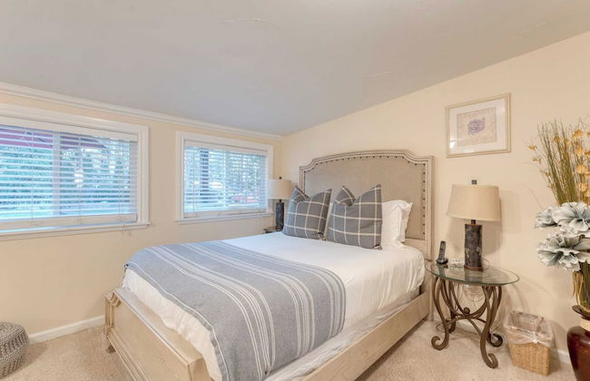 Lake Star by Avantstay Hot Tub, Walk to Beach - Foto 23