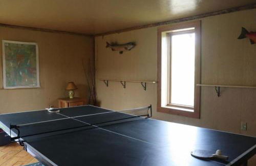 Historic Alpine Lodge Rental near Jackson Hole, Wyoming - Photo 41