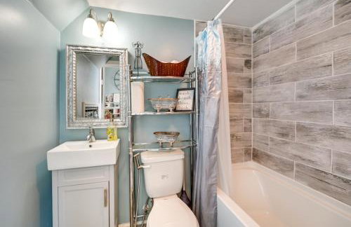 Spacious Historic Home with Yard and Deck! - Foto 18