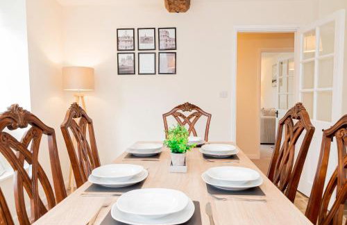 Farmhouse Retreat, 4 Bed, Pet Friendly - Photo 37