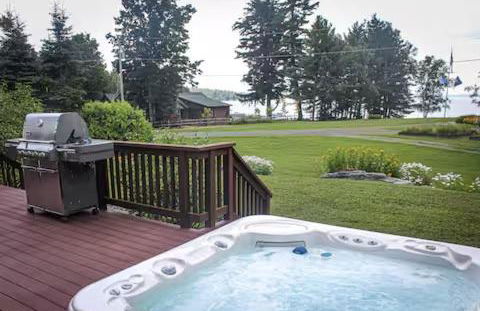 Gingerbread House on Mooselookmeguntic Lake - Foto 7