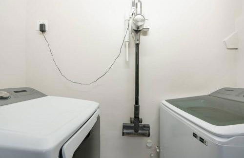 New Miami & Calle Ocho Home with Arcade! - Foto 12