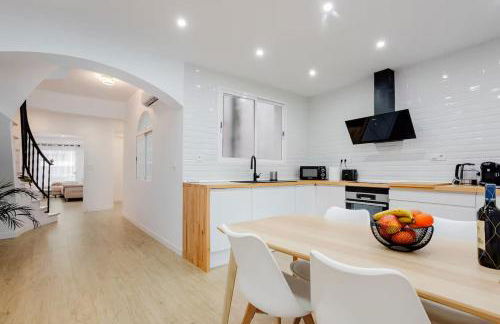 Castle View Luxury Duplex with Private Terrace - Foto 17