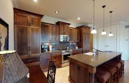 D211 Second Floor 3-bedroom Poolside Lanai - Foto 16