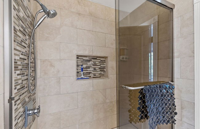 Spacious Canyon Peak Pine View Home Game Room Hot Tub - Photo 24