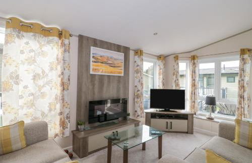 Gwydn Lodge - Photo 2