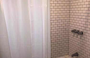 Urban Oasis with Private Laundry: Steps from DTLA - Foto 4