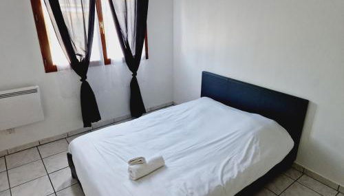 2 Bedrooms Private Parking Wifi TV - Foto 3