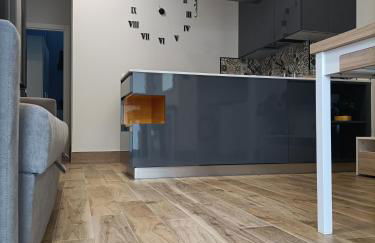 Apto Izaro -Parking Gratis, Reformado- Gaztelugatxe y Gastronomía -Familias y Pareja - Foto 1