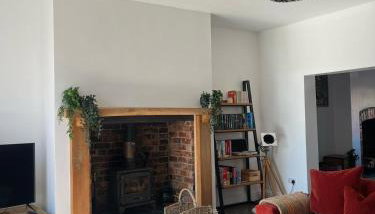 Stylish 3 Bed Home Near Newcastle & Sunderland Free Parking Sleeps 6 - Foto 3