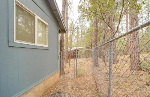 Near Fossil Creek and Trails Scenic Pine Cabin! - Foto 32