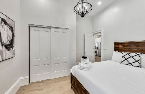 West Oakland Charm 5br4ba AC WD - Photo 64