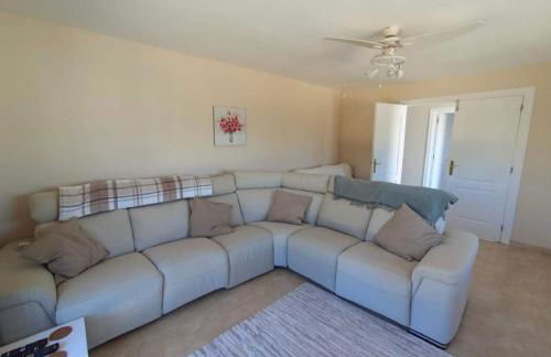 Villa Oregano Oasis Stunning Villa with own heated pool - Foto 28