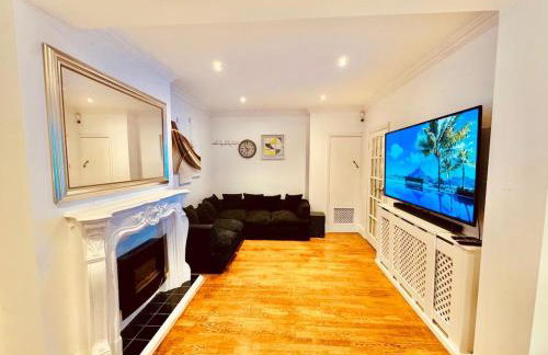 4-Bed Oasis Quiet Culde sac - Foto 4