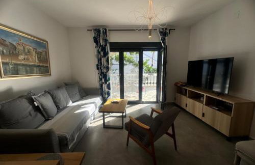 Assato Apartments - Photo 16