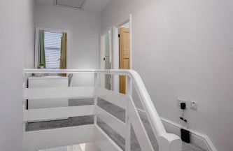 Comfy 3-Bed, Sleeps 5 & Parking - Foto 12