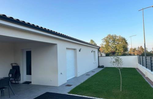 Maison Chaleureuse à 10 min du Futuroscope - Foto 1