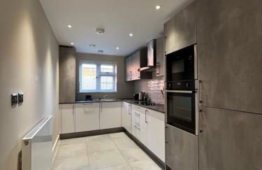 Modern Apartment - BHX NEC - Free Secure Gated Parking - Foto 5