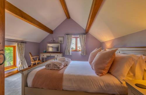 The Owl House - Hot Tub Adventures in Moreton - Pass the Keys - Foto 9