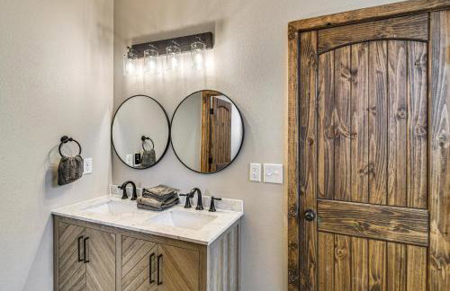 Hike and Fish Group Getaway with Hot Tub in Bailey! - Foto 13