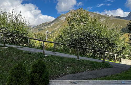 Appartement domaine la Clusaz Manigod avec terrasse sur les pistes de ski - Photo 19