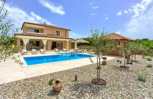Beautiful Villa Vita Maris with heated pool - Foto 50