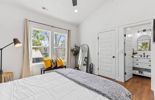 New•Downtown• OneTreeHill Bridge - Foto 15