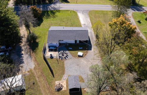 Carters Cottage Hot Tub, Fire Pit, Cozy Views - Foto 55