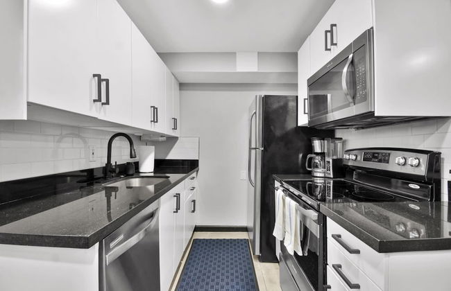 Escape to This Luxury Wilton Manors Villa - Foto 17