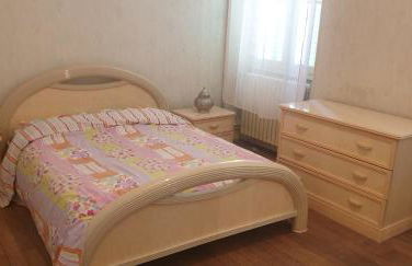 Belle maison avec petit jardin et cour à 10mn du très beau lac de sidiailles. - Foto 2