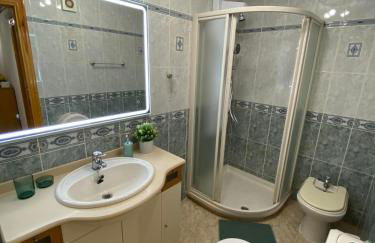 Ilona Apartment with sea view, swimming pool and garage - Foto 14