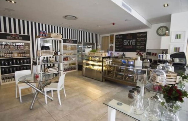 Sandton Skye Apartment - 616 - Photo 44