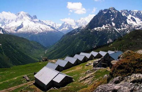 Appartement LE BUET skis aux pieds, piscine & Spa - Foto 36