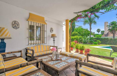 Villa Arin - Beachside Family Home by Finest Rentals - Photo 49