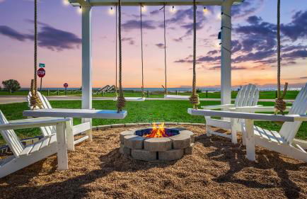 Seaside Sunrise Luxury Beachfront, Hot Tub, Firepit, Elevator - Foto 8